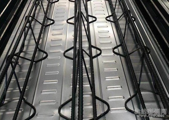 同是樓承板，普通和鋼筋桁架還是有較量的！